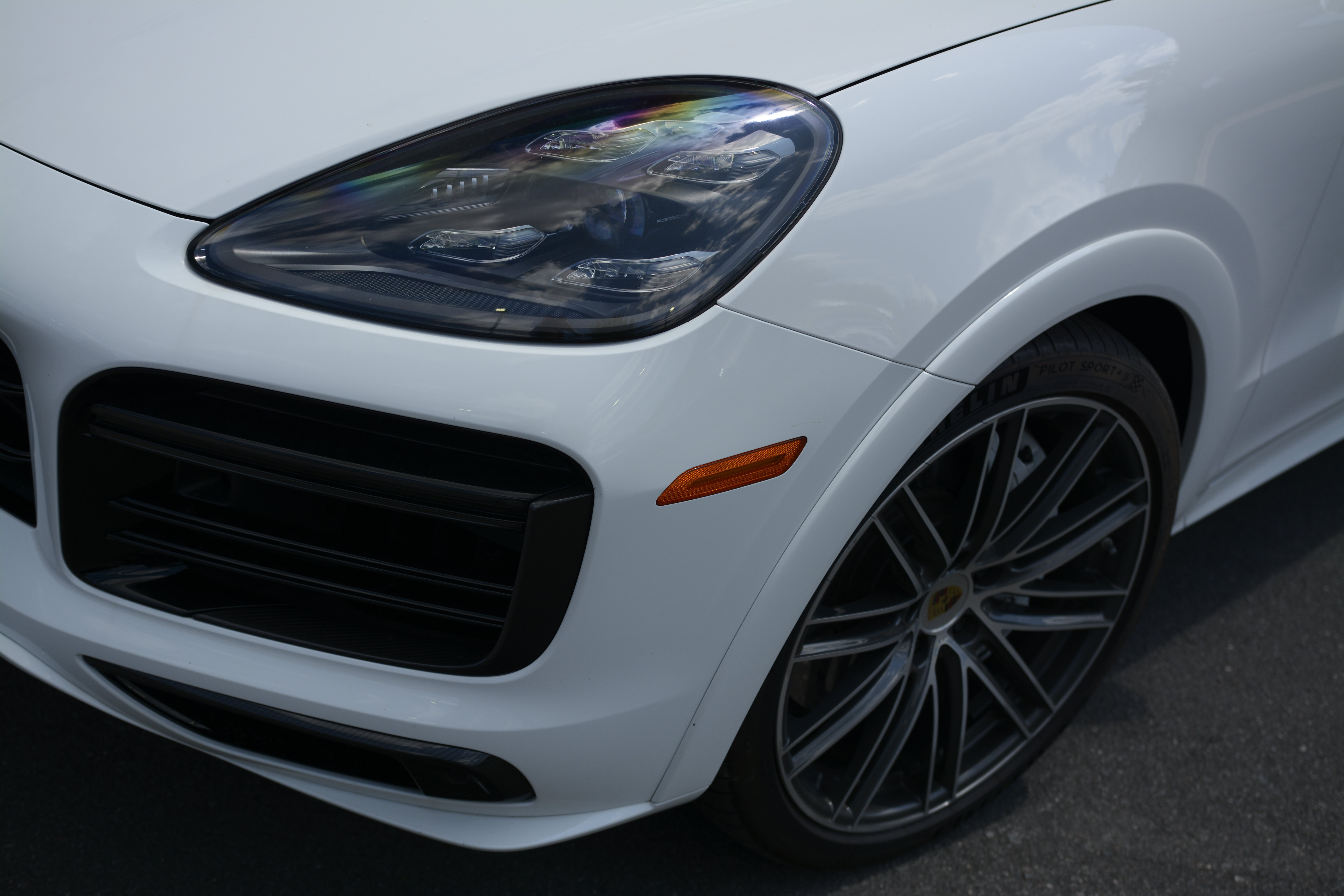 Certified 2023 Porsche Cayenne Turbo AWD/4WD image 44
