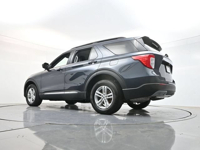 Used 2023 Ford Explorer XLT w/ Equipment Group 202A AWD/4WD image 46