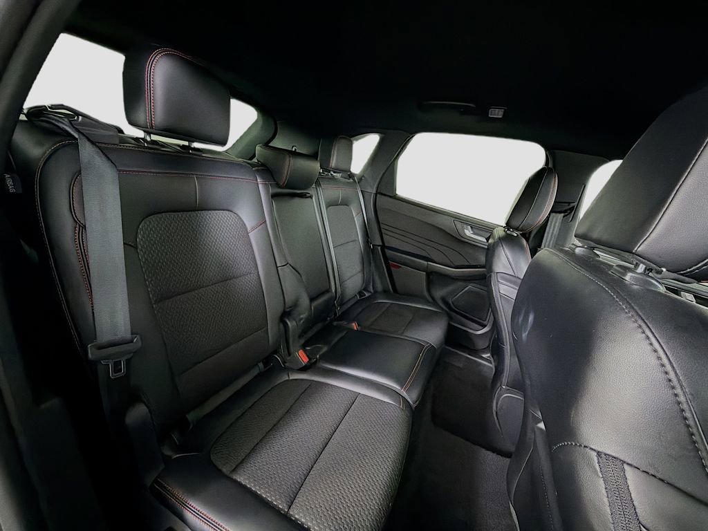 Used 2025 Ford Escape ST-Line AWD/4WD image 30