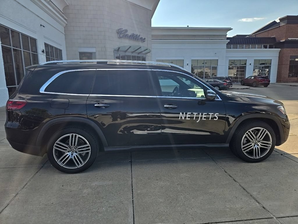 Used 2024 Mercedes-Benz GLS 450 4MATIC image 5