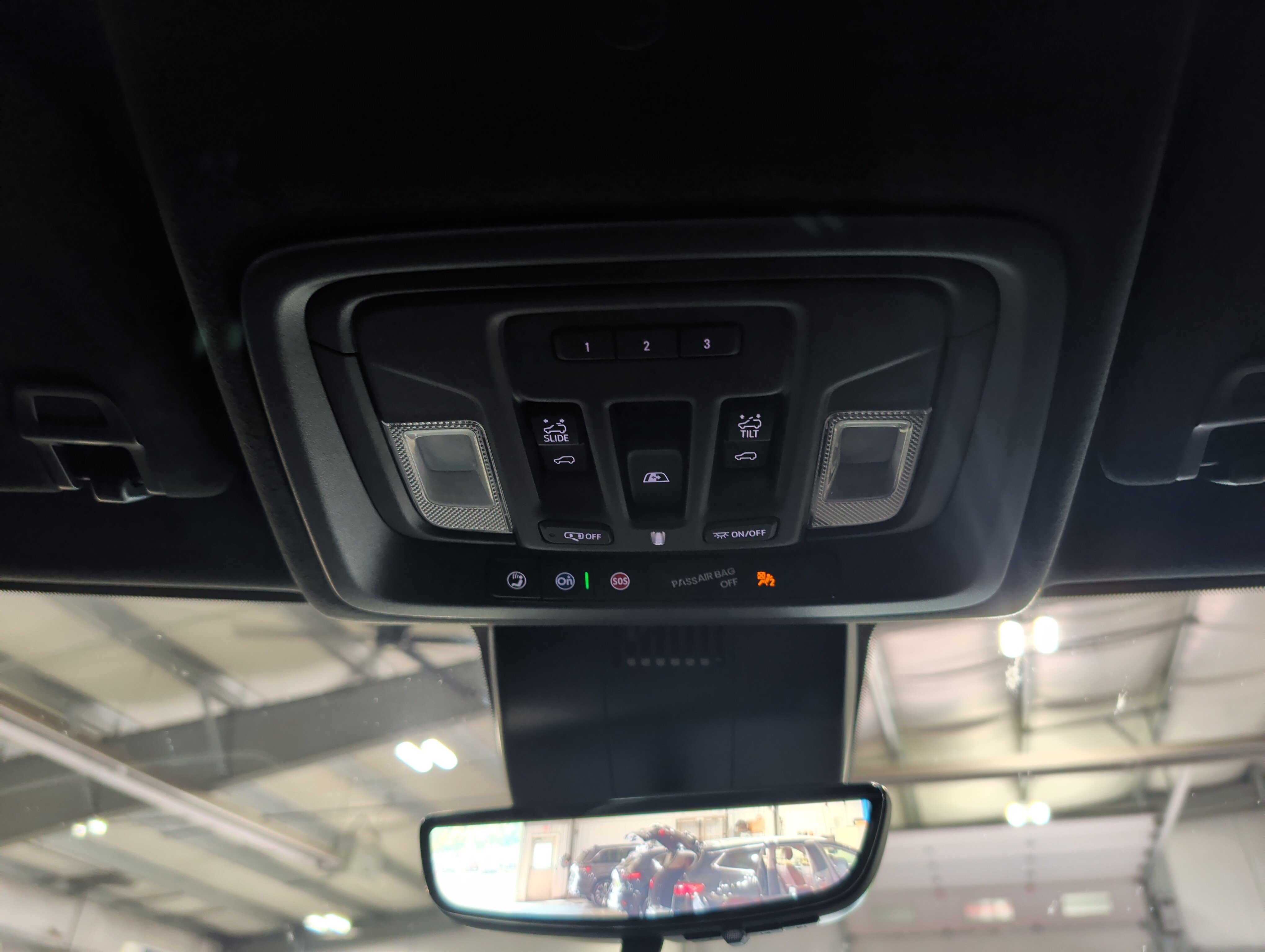 Used 2026 GMC Sierra 2500 AT4X w/ AT4X AEV Edition AWD/4WD image 12