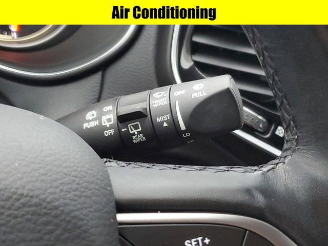 Used 2020 Jeep Cherokee Limited image 13