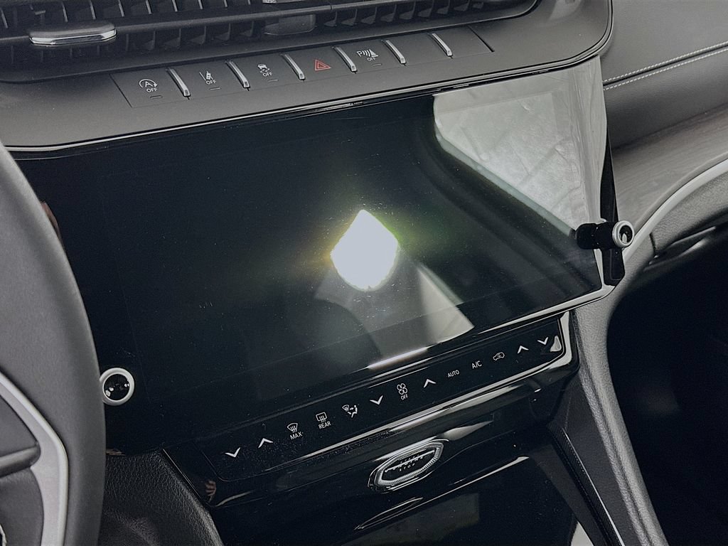 New 2026 Jeep Grand Cherokee Limited AWD/4WD image 11