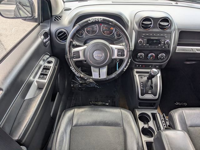 Used 2016 Jeep Compass Latitude FWD image 13