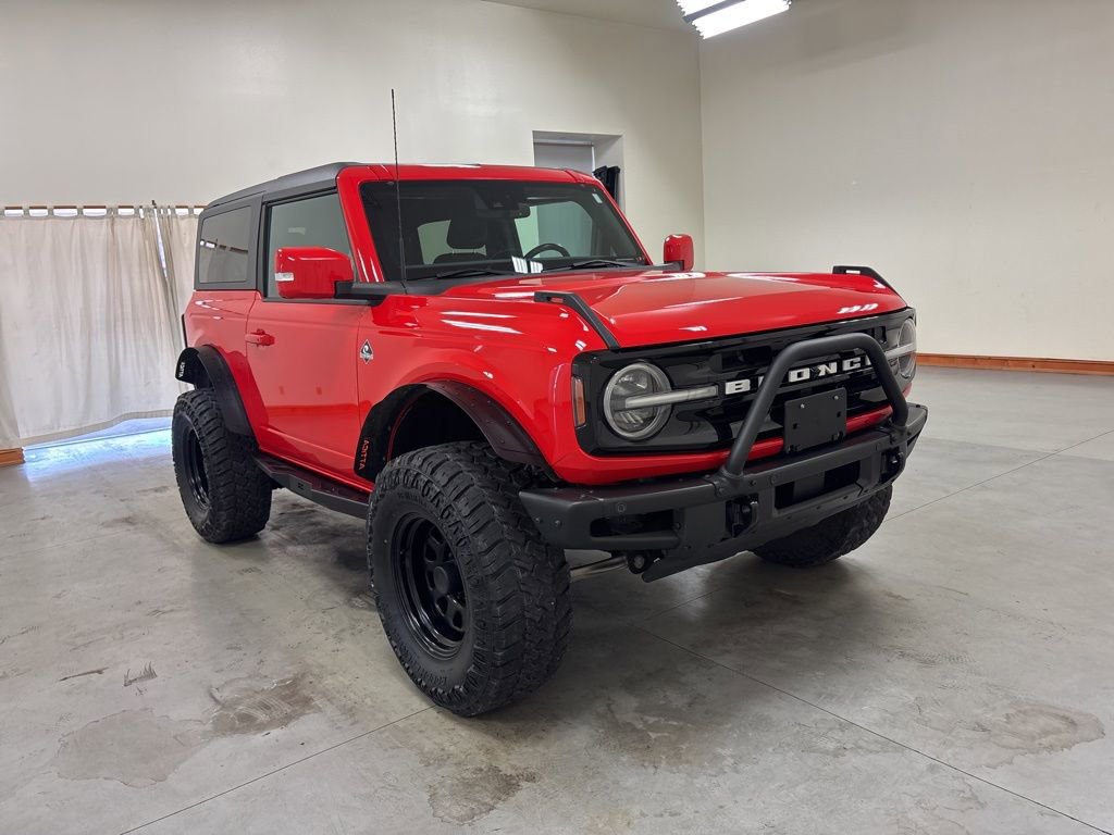 Used 2022 Ford Bronco Outer Banks image 2