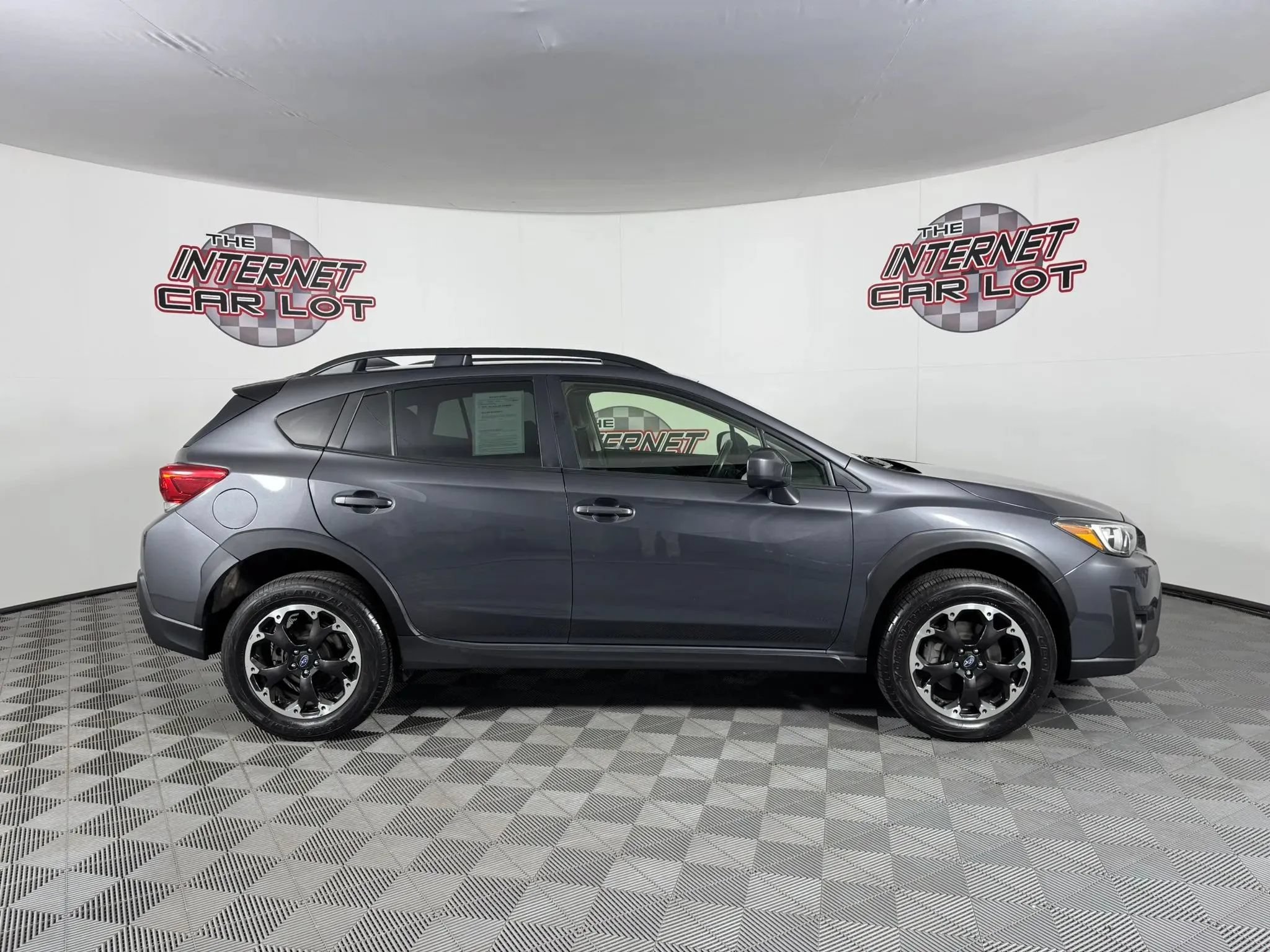 Used 2022 Subaru Crosstrek 2.0i Premium w/ Moonroof Package AWD/4WD image 8