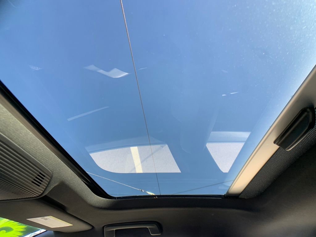 Used 2022 Volkswagen GTI SE image 22