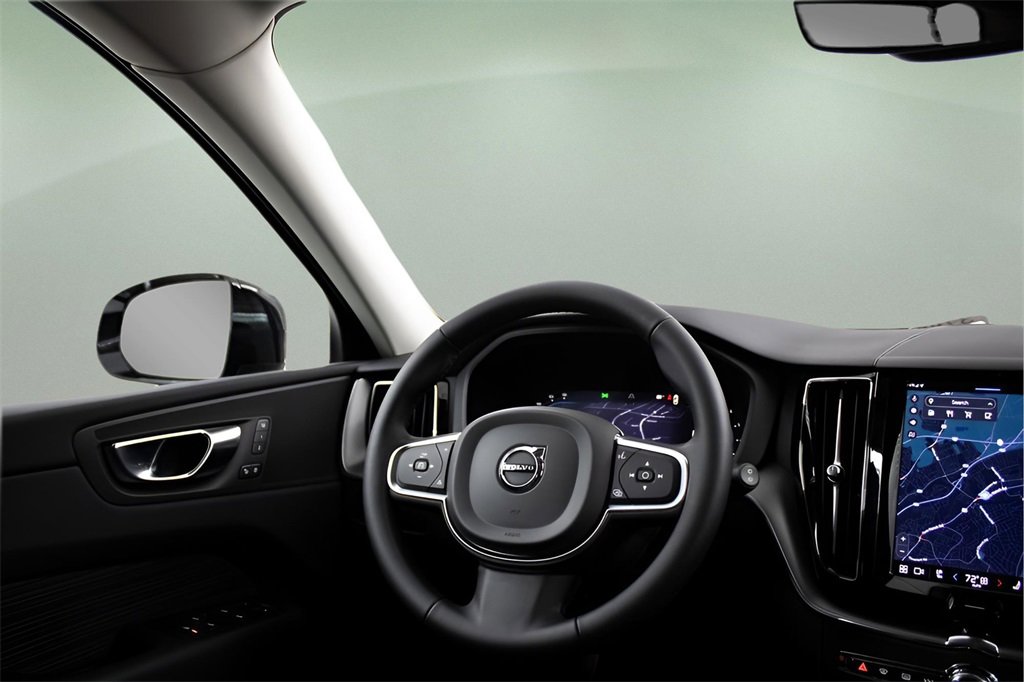 Certified 2025 Volvo XC60 B5 Core w/ Protection Package Premier image 32