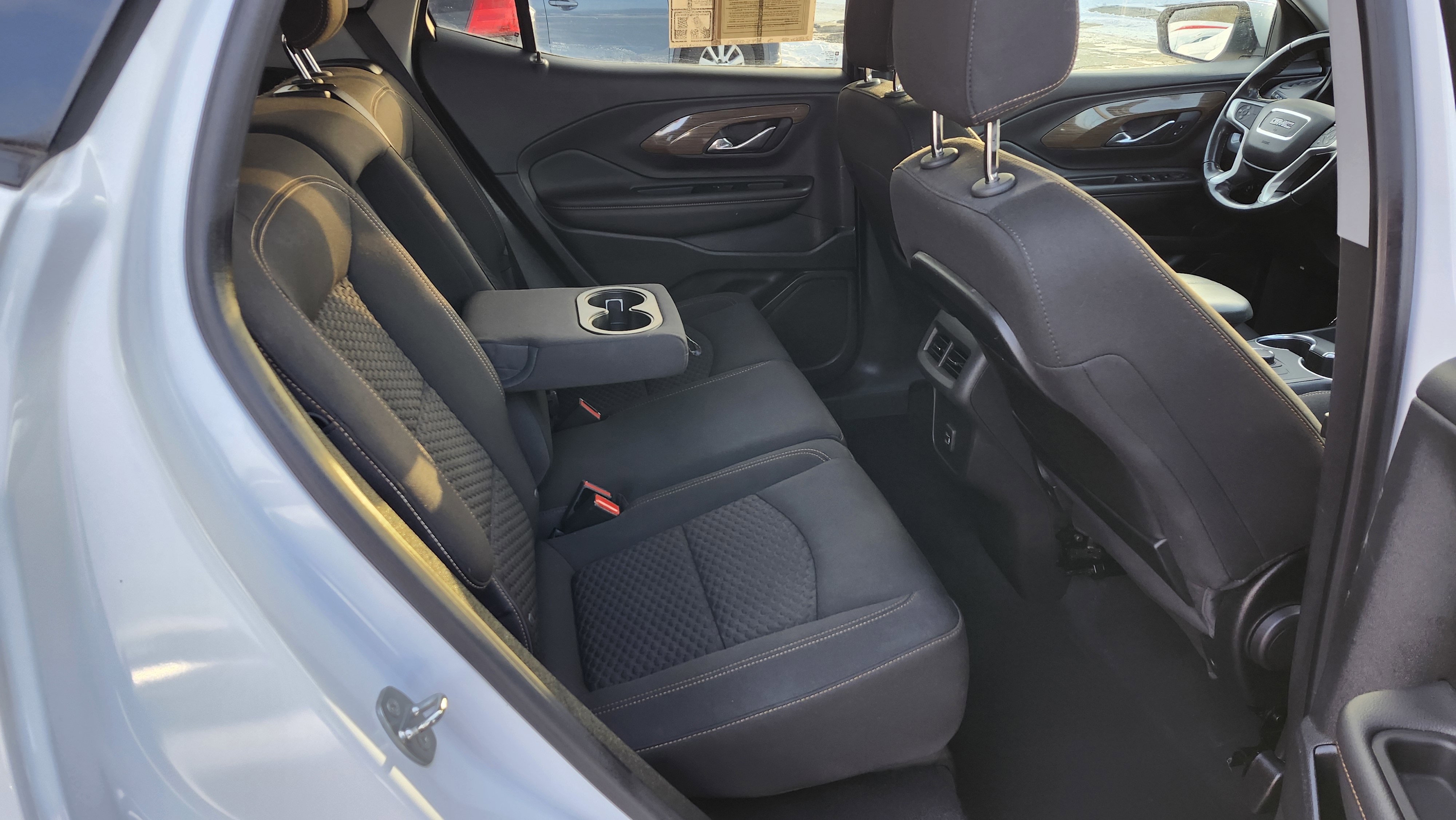 Used 2019 GMC Terrain SLE w/ LPO, Floor Liner Package image 18