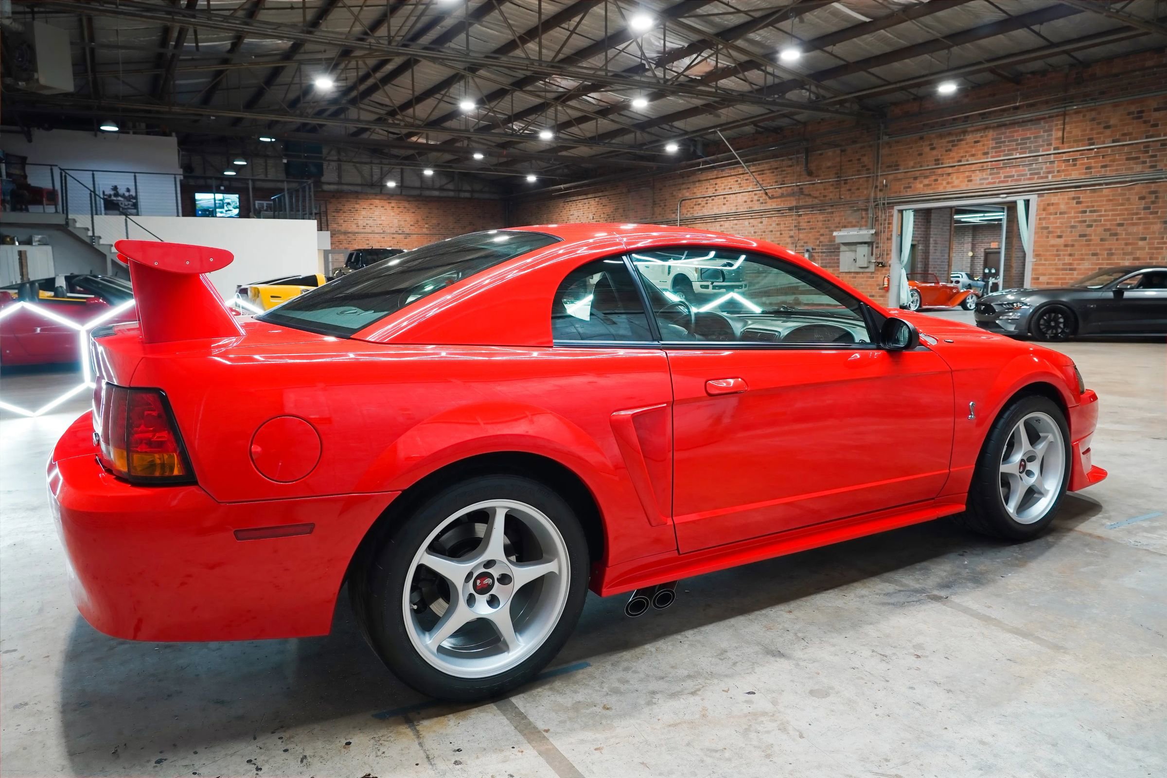 Used 2000 Ford Mustang Cobra RWD image 17