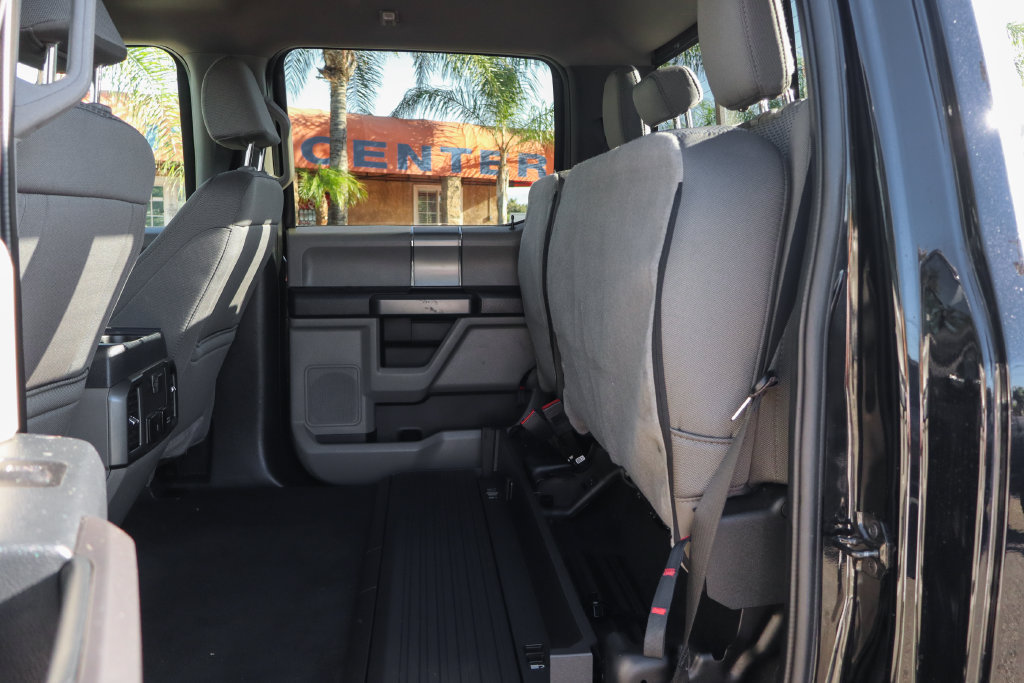 Used 2022 Ford F250 XLT w/ Black Appearance Package AWD/4WD image 46