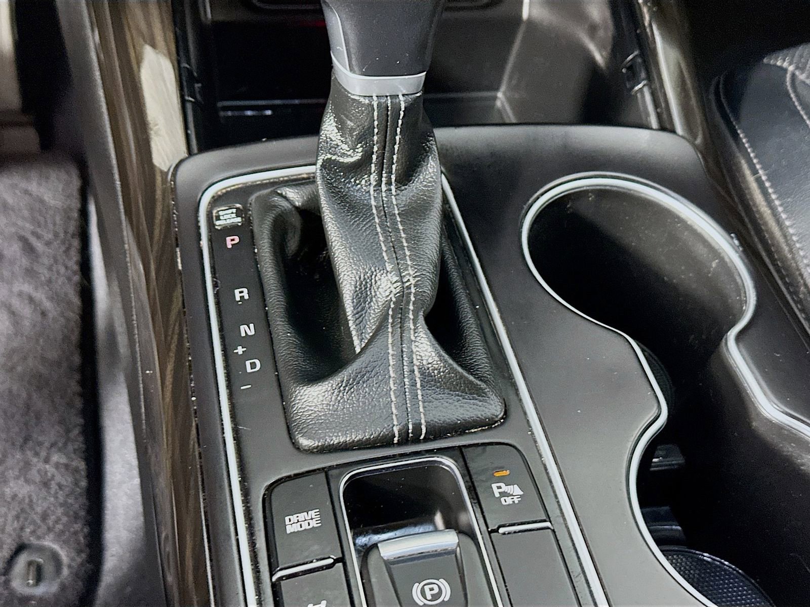 Used 2020 Kia Sorento EX AWD/4WD image 16