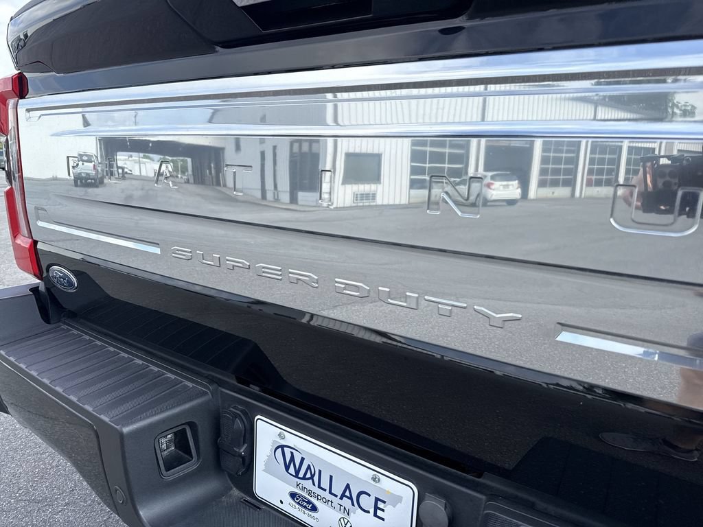 Used 2024 Ford F250 Platinum AWD/4WD image 6
