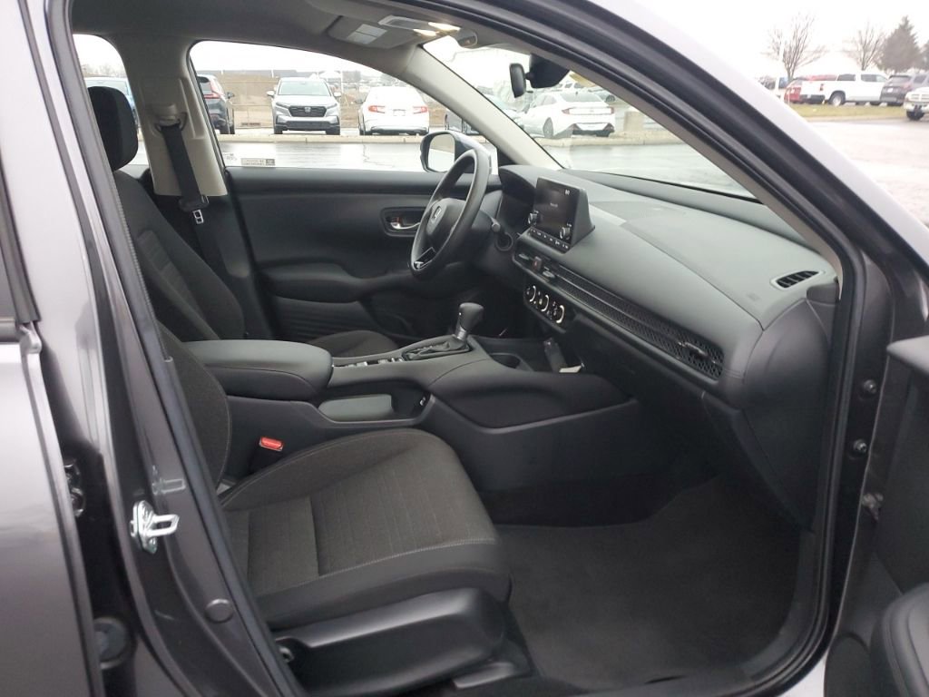 Certified 2023 Honda HR-V LX image 31