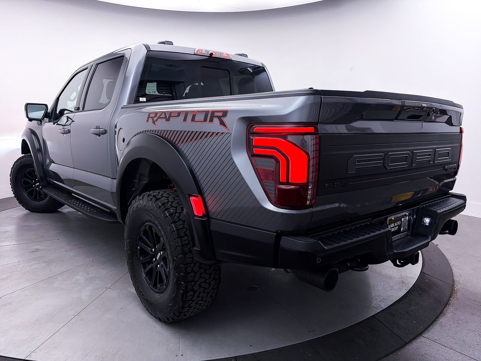 Used 2025 Ford F150 Raptor image 19