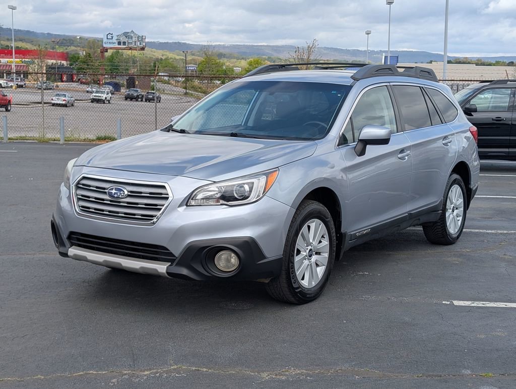 Used 2015 Subaru Outback 2.5i Premium image 3