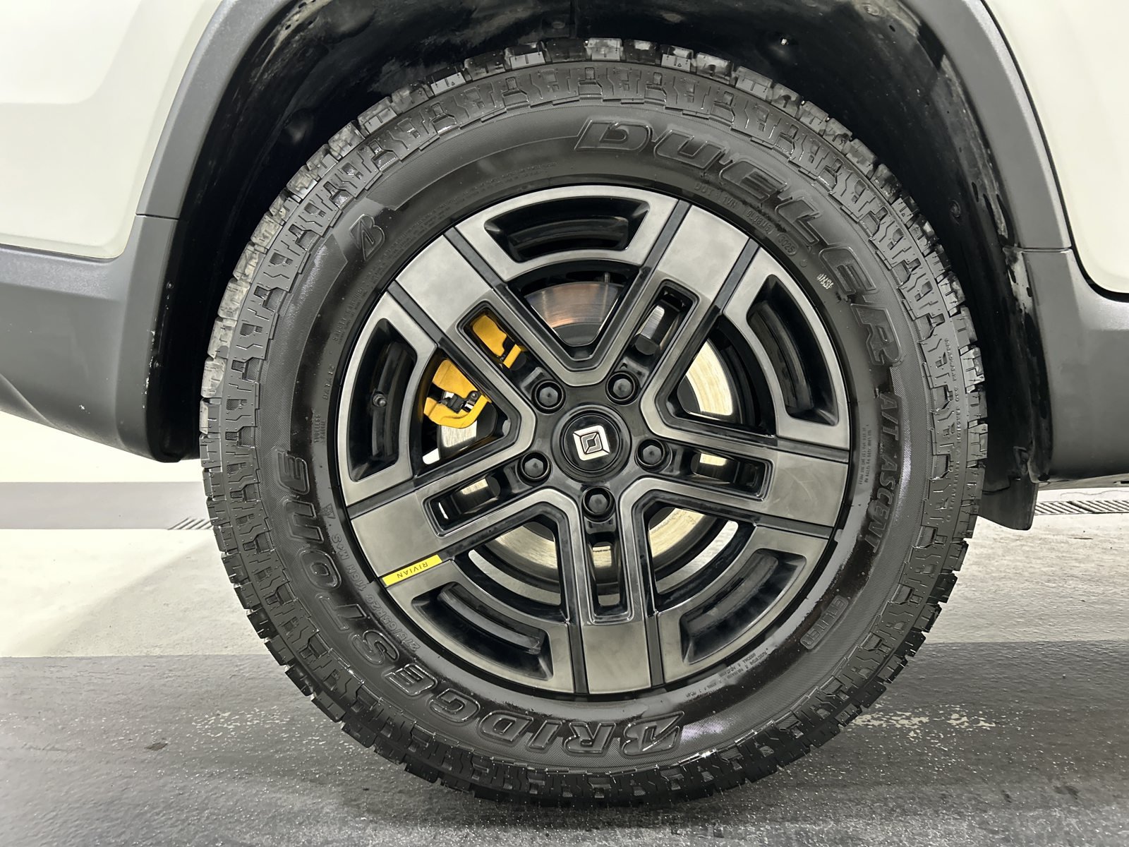 Used 2024 Rivian R1T Adventure Quad AWD/4WD image 12