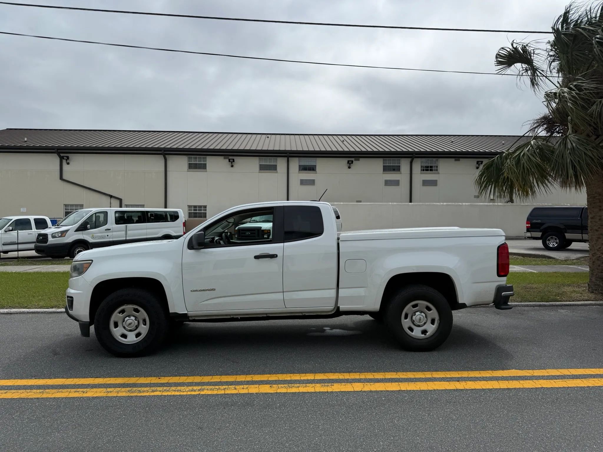 Used 2019 Chevrolet Colorado W/T w/ WT Convenience Package image 4