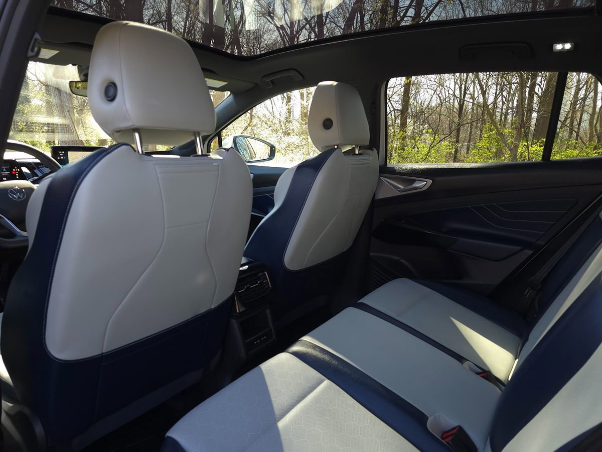 Used 2024 Volkswagen ID.4 S RWD image 13