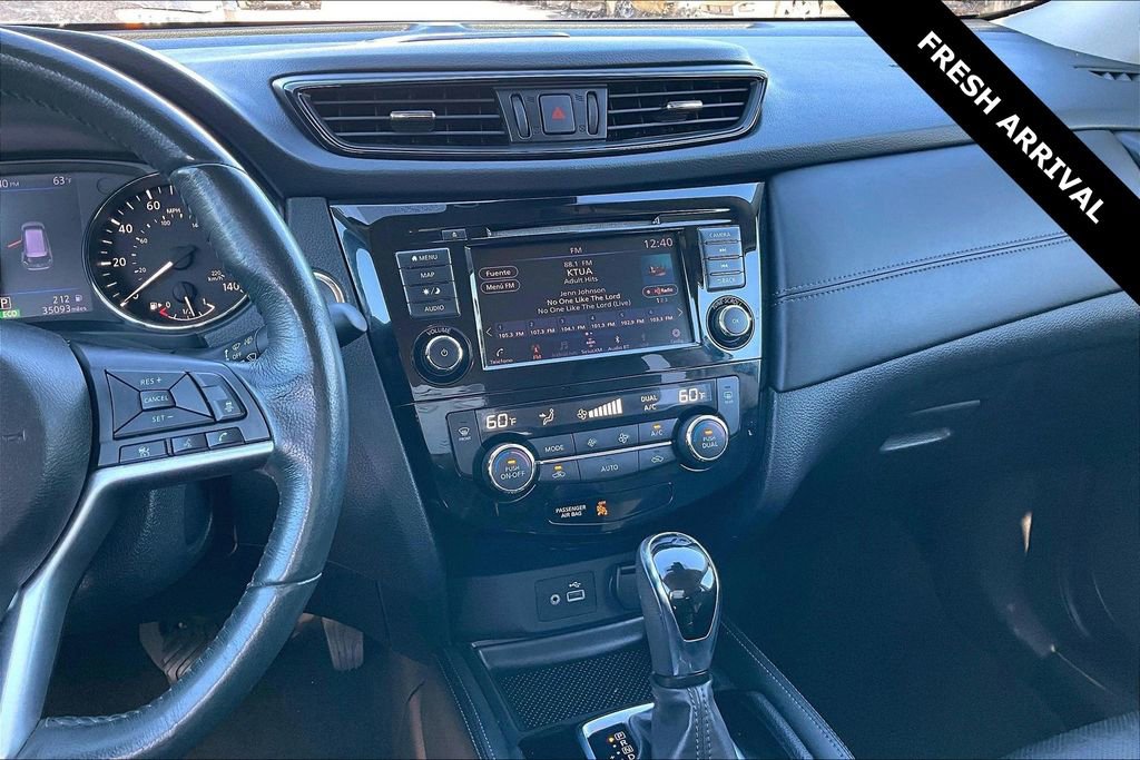 Used 2018 Nissan Rogue SL image 9
