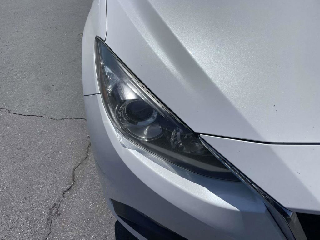 Used 2016 MAZDA MAZDA3 i Sport w/ Preferred Equipment Package FWD image 16