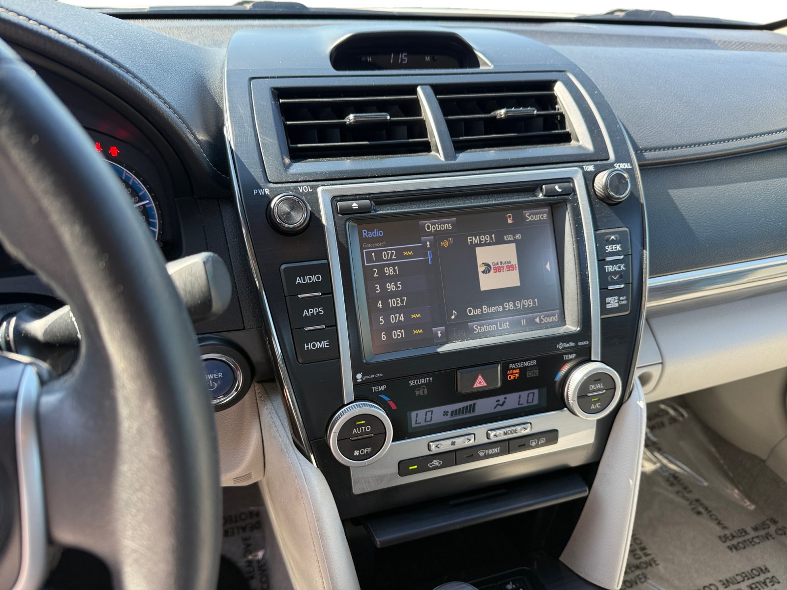 Used 2014 Toyota Camry XLE w/ Leather Package FWD image 12
