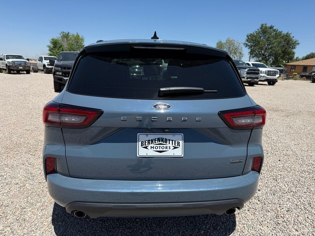 Used 2024 Ford Escape ST-Line Select AWD/4WD image 9