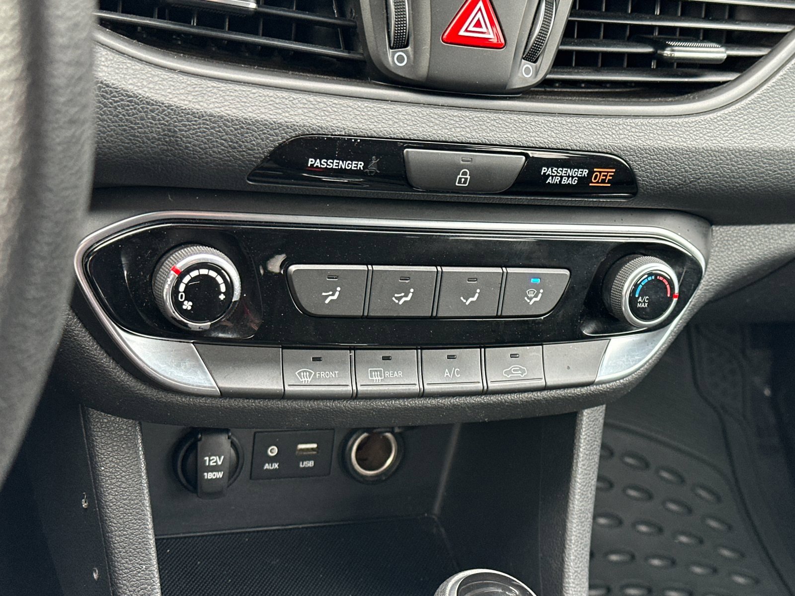 Used 2019 Hyundai Elantra GT image 20