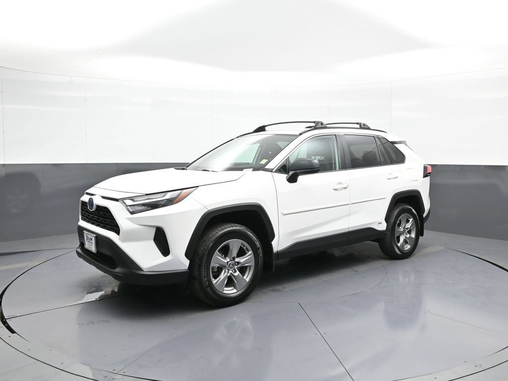 Certified 2024 Toyota RAV4 LE AWD/4WD image 10