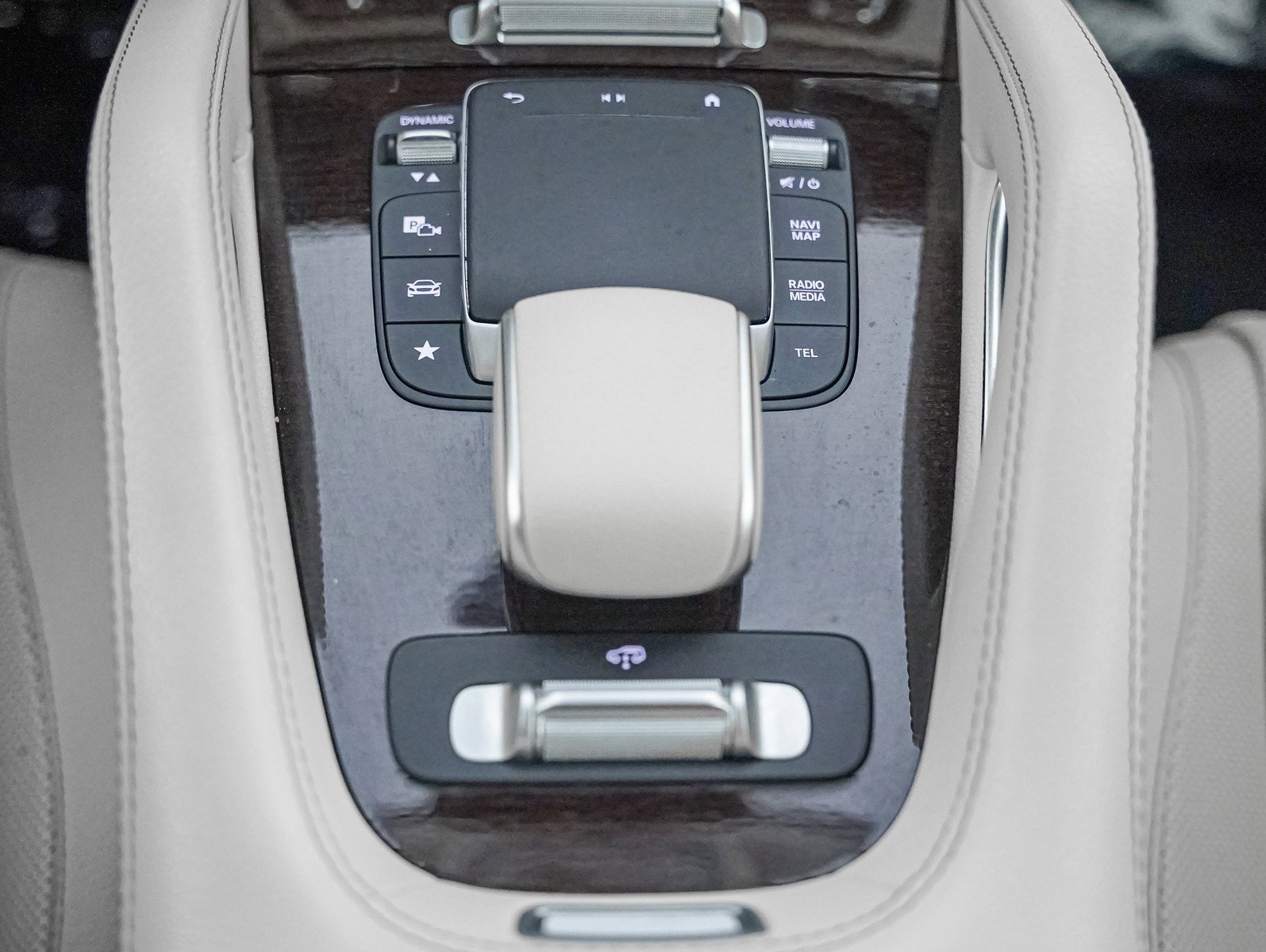 Certified 2022 Mercedes-Benz GLS 450 4MATIC image 16