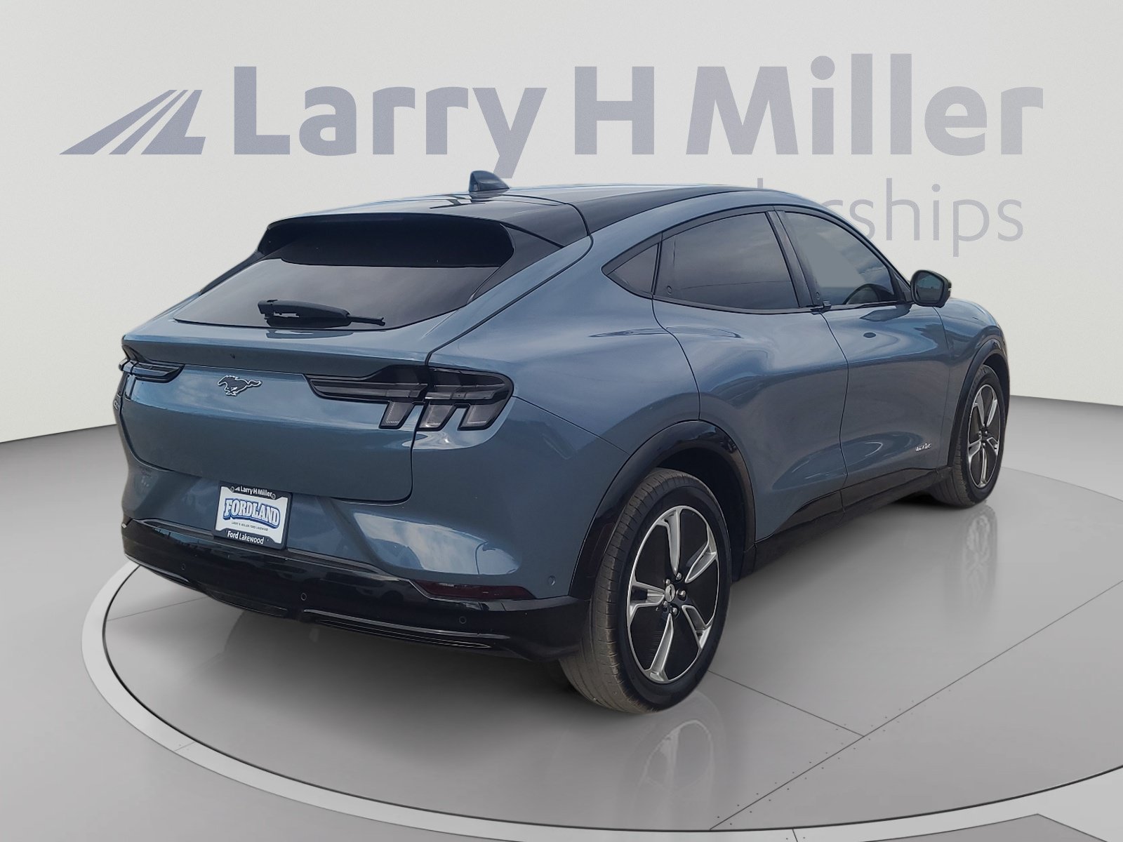 Used 2023 Ford Mustang Mach-E Premium RWD image 5