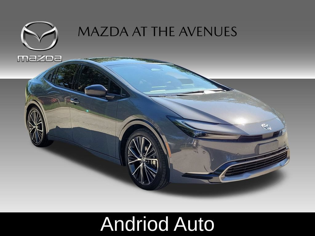 Used 2025 Toyota Prius Limited FWD image 4