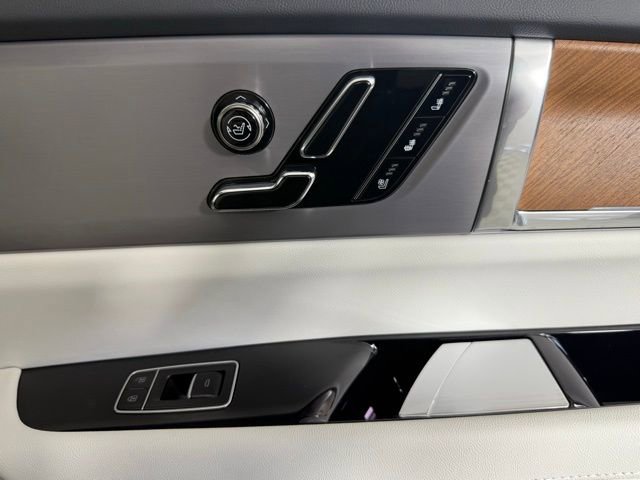 New 2026 Cadillac Vistiq Luxury image 38