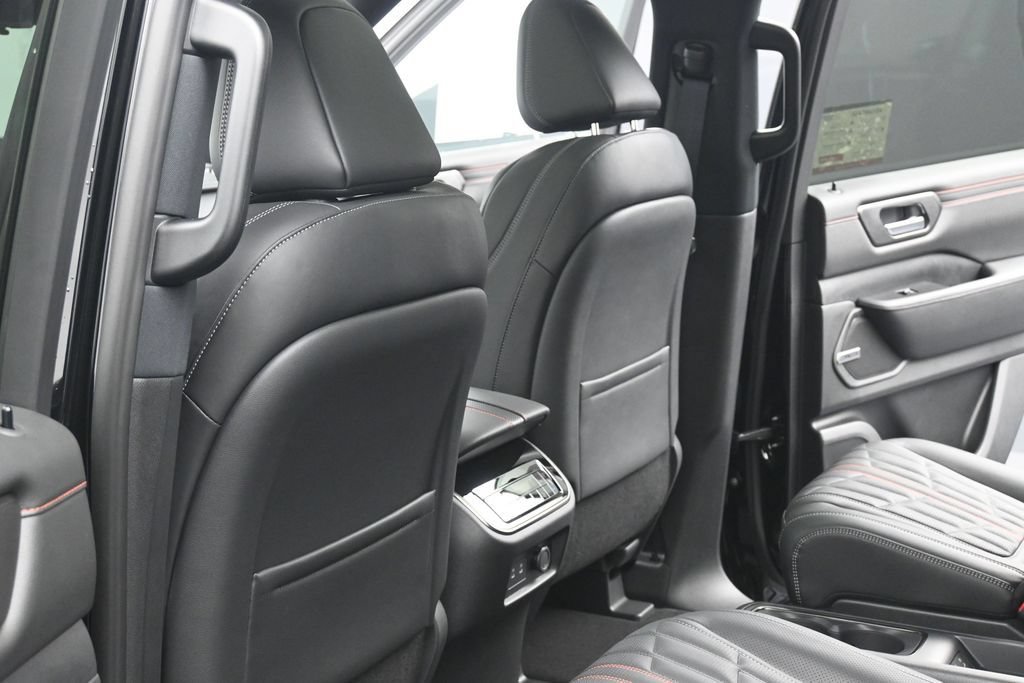 New 2026 Nissan Armada PRO-4X AWD/4WD image 20