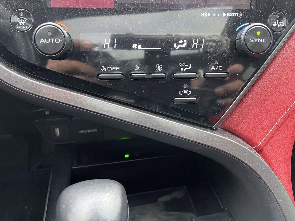 Used 2020 Toyota Camry XSE image 41