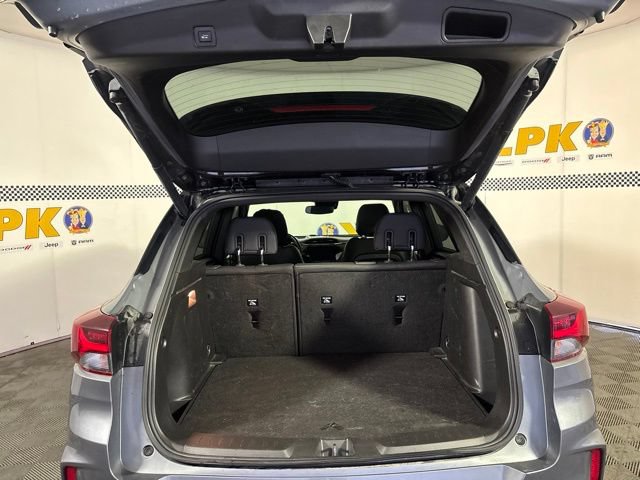 Used 2021 Chevrolet TrailBlazer RS w/ Sun and Liftgate Package FWD image 18
