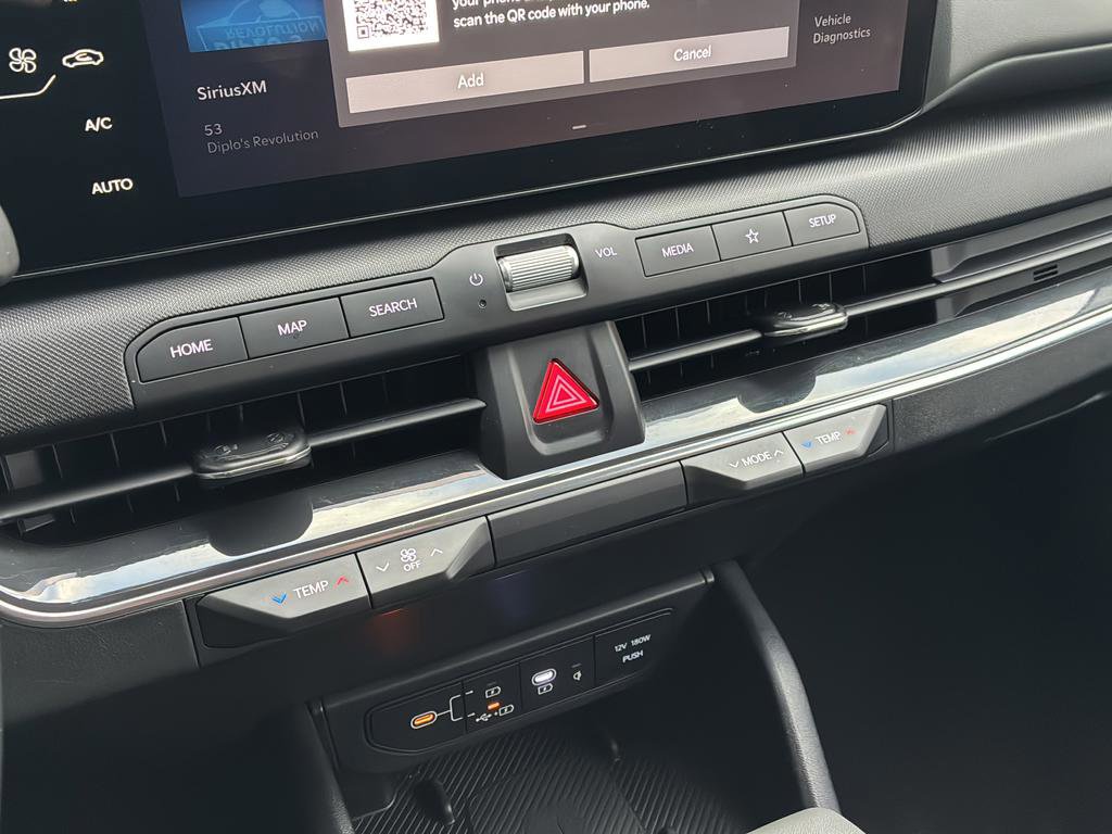 Used 2025 Kia K4 EX image 24