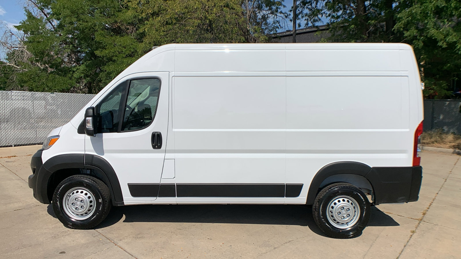 New 2025 RAM ProMaster 1500 w/ Convenience Group image 2