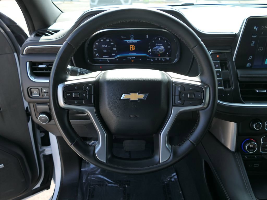 Used 2024 Chevrolet Suburban LT image 17