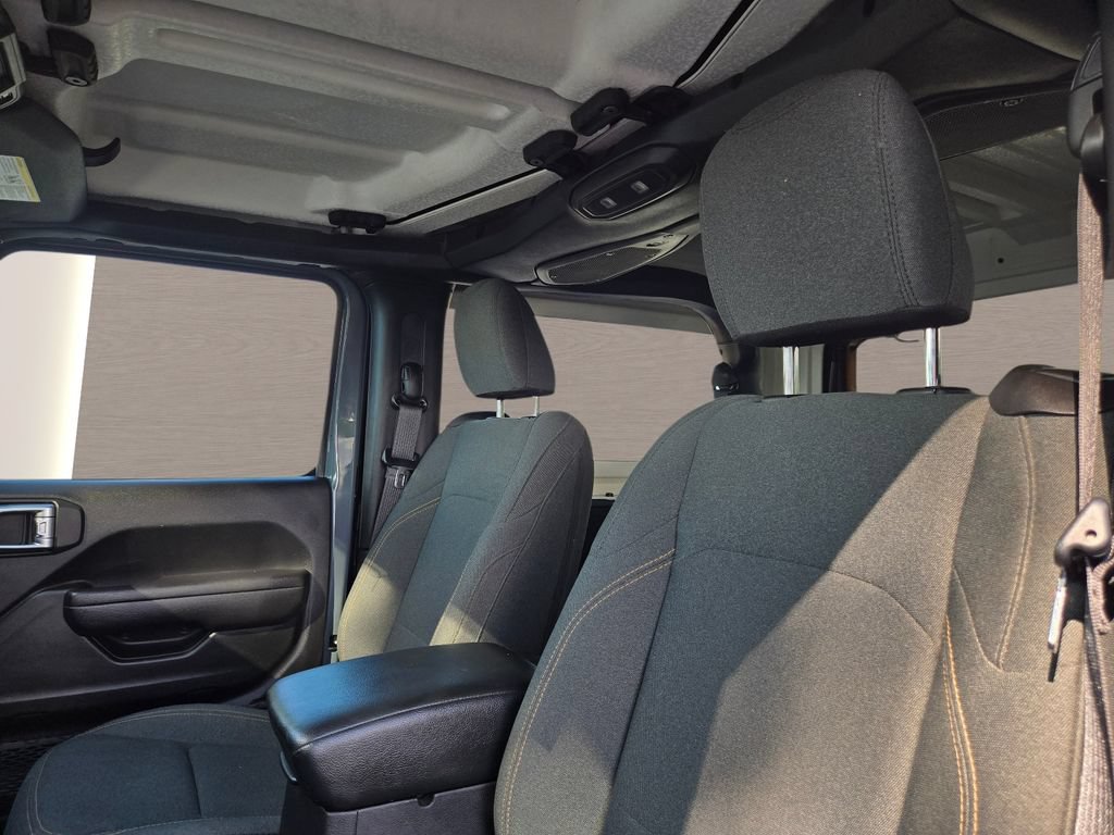 Used 2024 Jeep Wrangler Sport AWD/4WD image 16