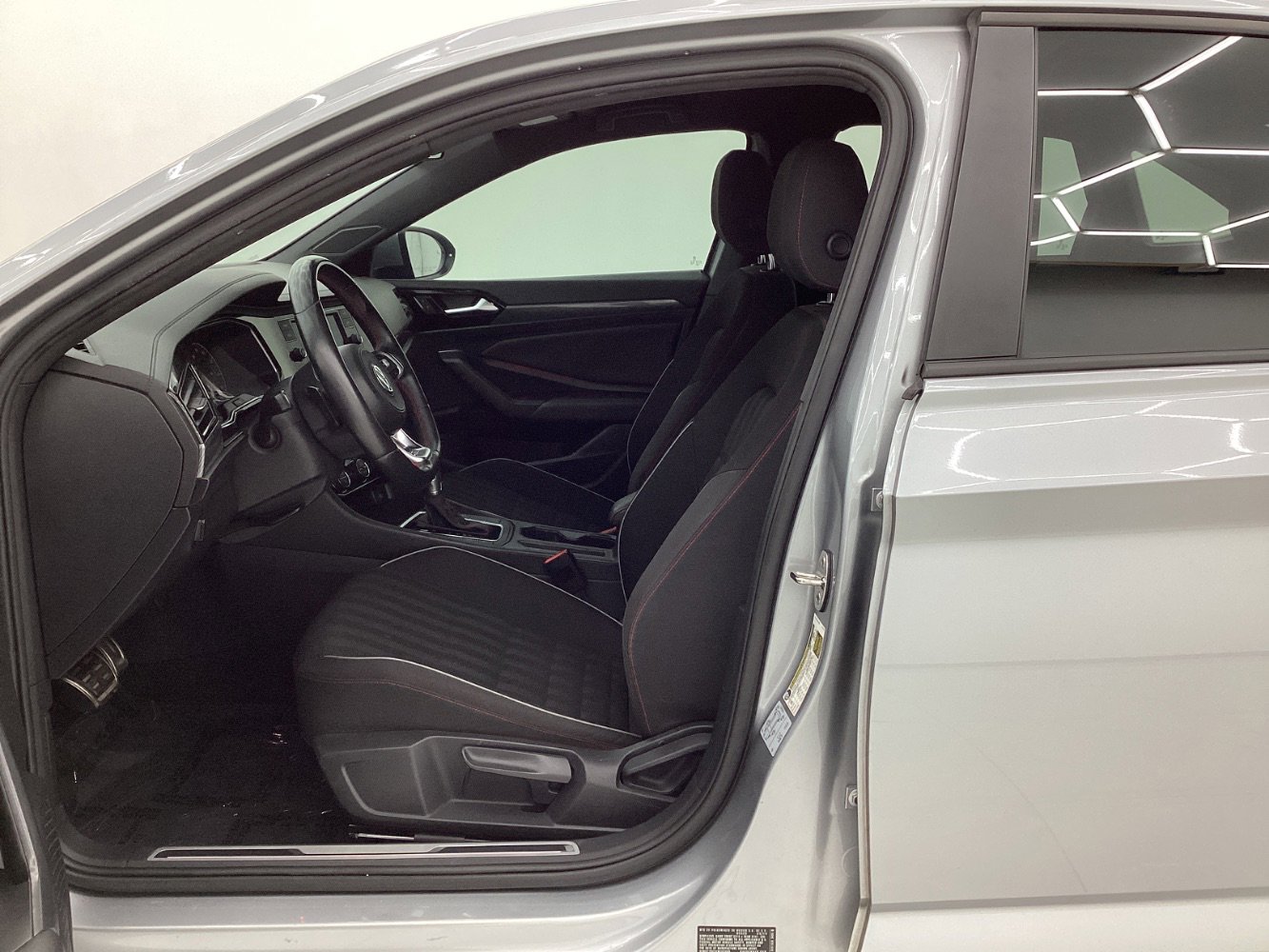 Used 2019 Volkswagen Jetta GLI image 14