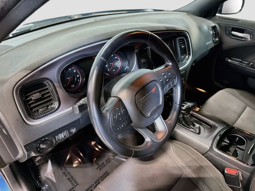 Used 2020 Dodge Charger SXT w/ Blacktop Package RWD image 11