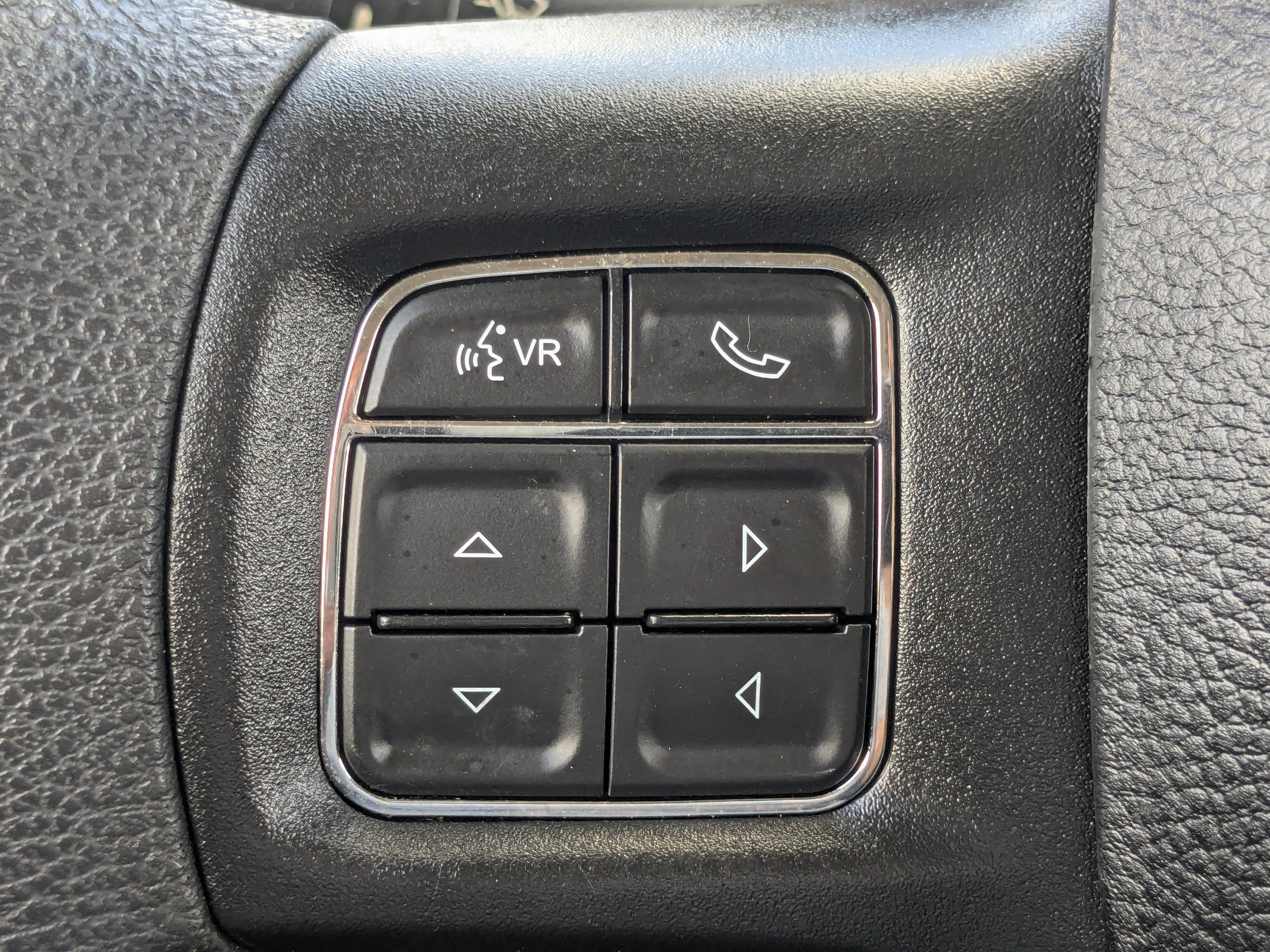 Used 2018 RAM 1500 Express image 31