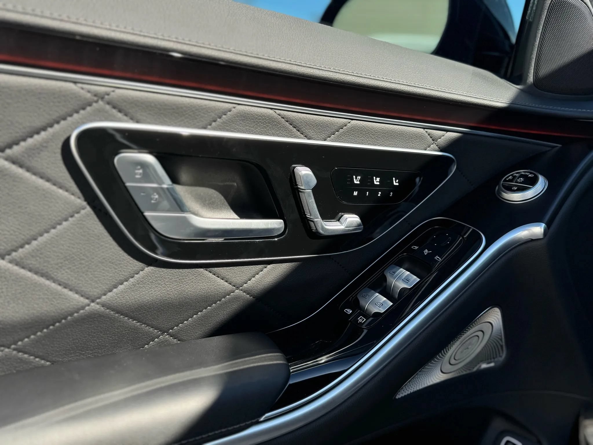 Used 2025 Mercedes-Benz S 580 4MATIC Sedan image 21