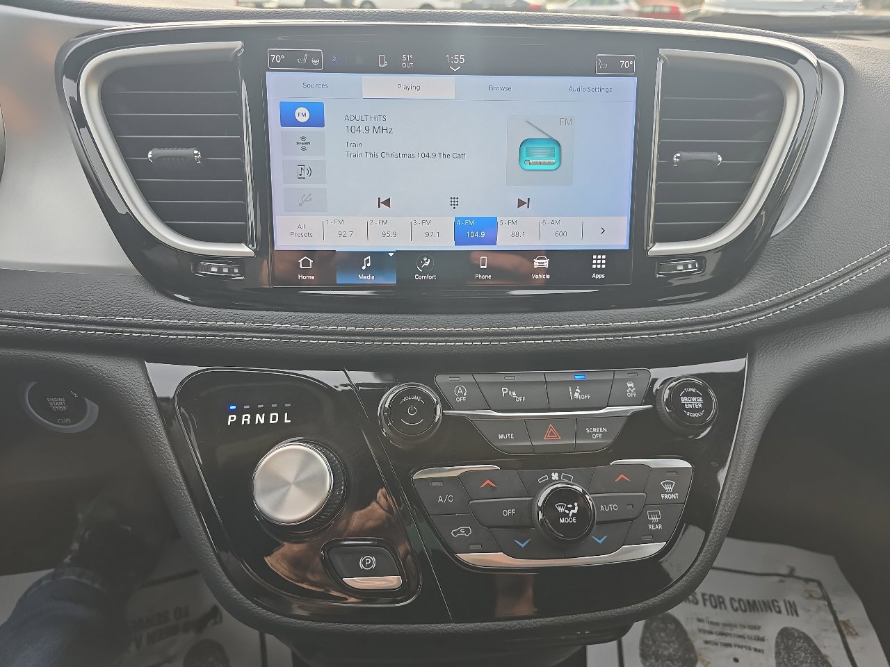 Used 2023 Chrysler Pacifica Touring w/ S Appearance Package image 27