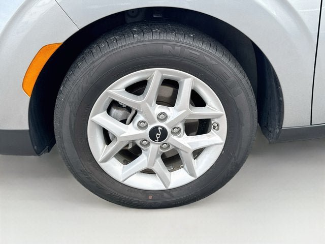 Certified 2024 Kia Soul S FWD image 28