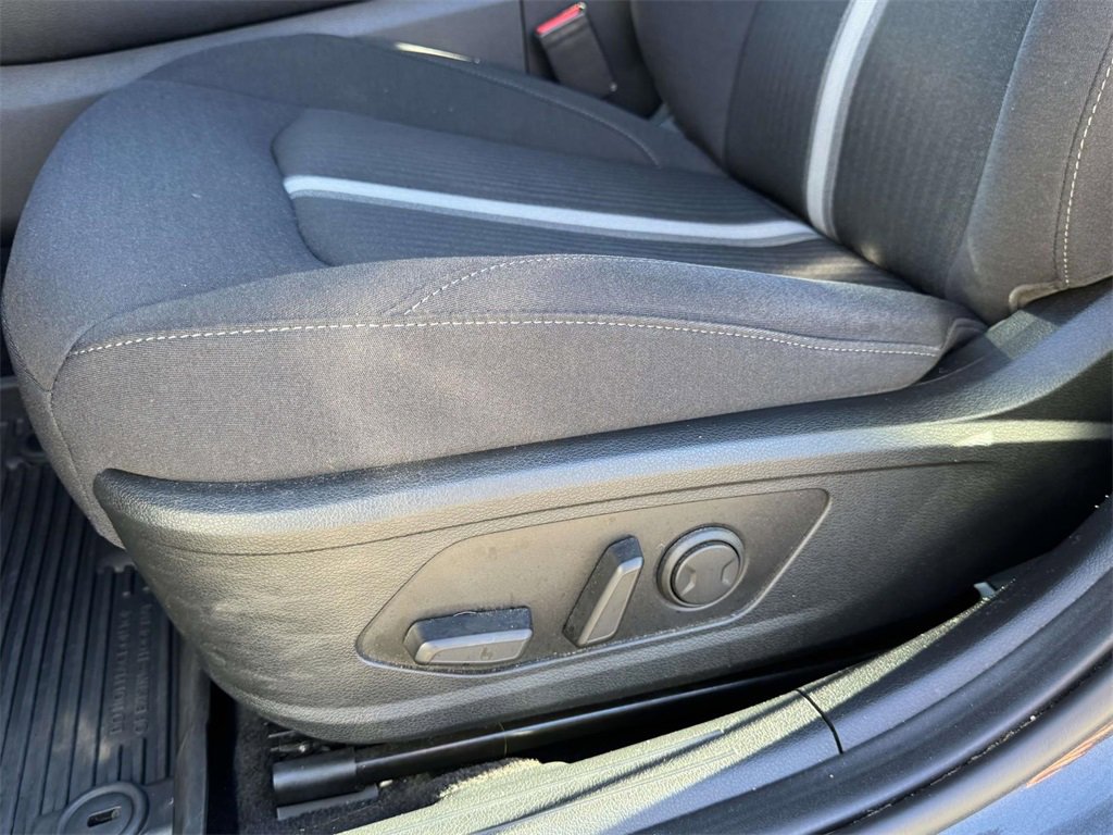 Used 2022 Hyundai Sonata SEL w/ Winter Weather Package image 19