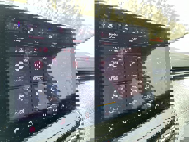 Used 2022 Jeep Compass Latitude w/ Sun and Sound Group image 14