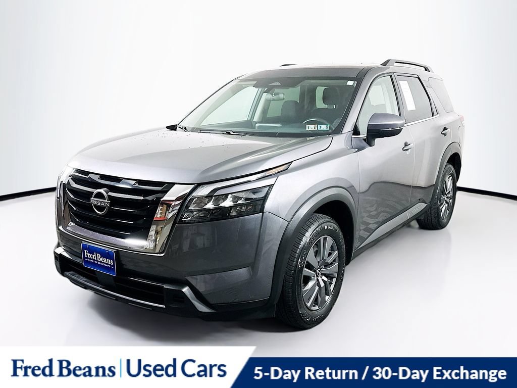 Used 2024 Nissan Pathfinder SV AWD/4WD image 3