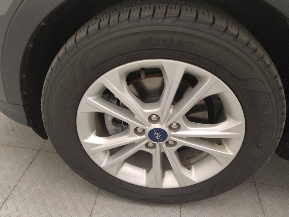 Used 2019 Ford Escape SE FWD image 31
